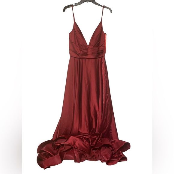 La Femme Burgundy Maxi Dress - Picture 2 of 8